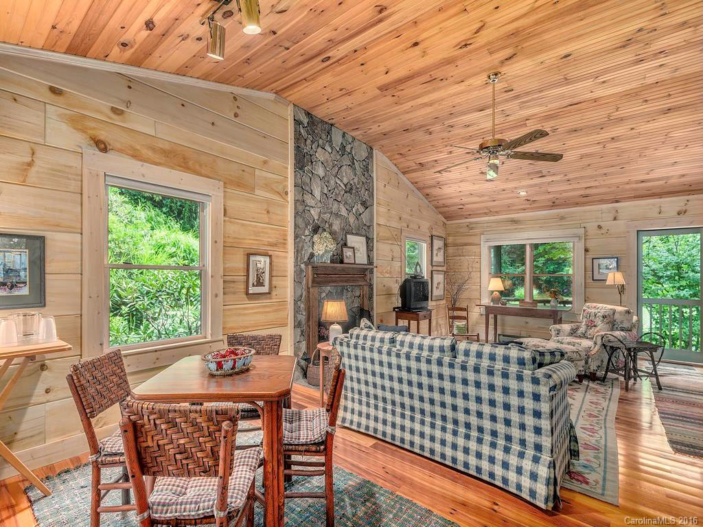 378 Heatherly Heights - Photo 18