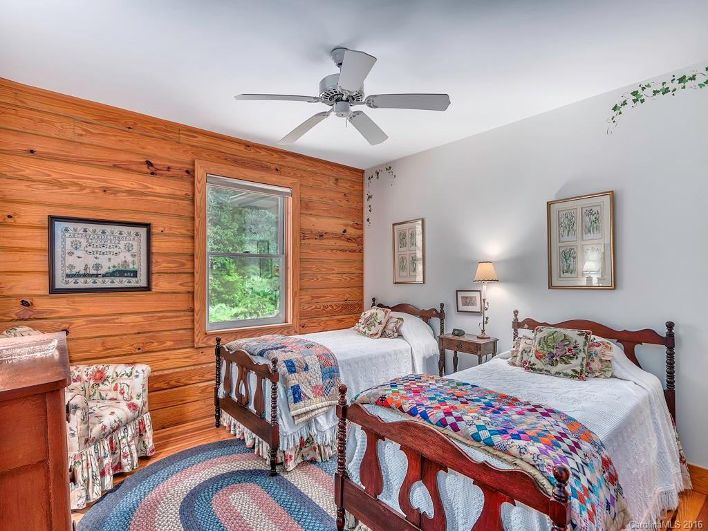 378 Heatherly Heights - Photo 8