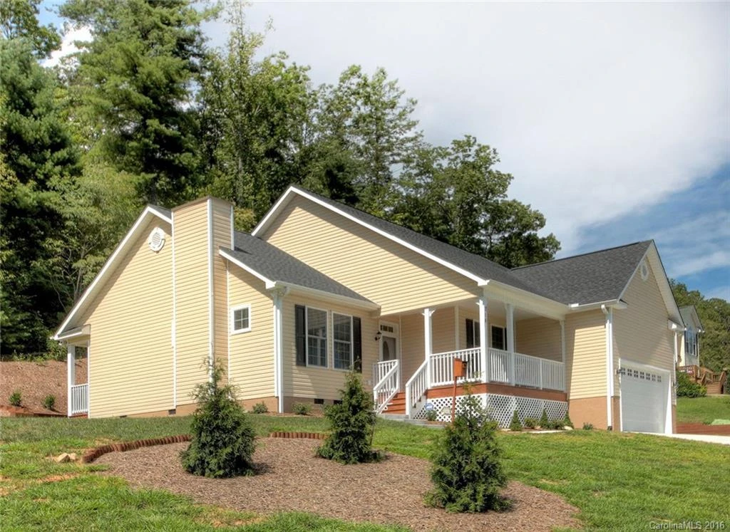 218 Crab Meadow Drive #13