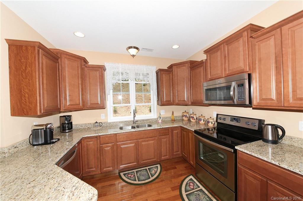 218 Crab Meadow Drive #13 - Photo 13