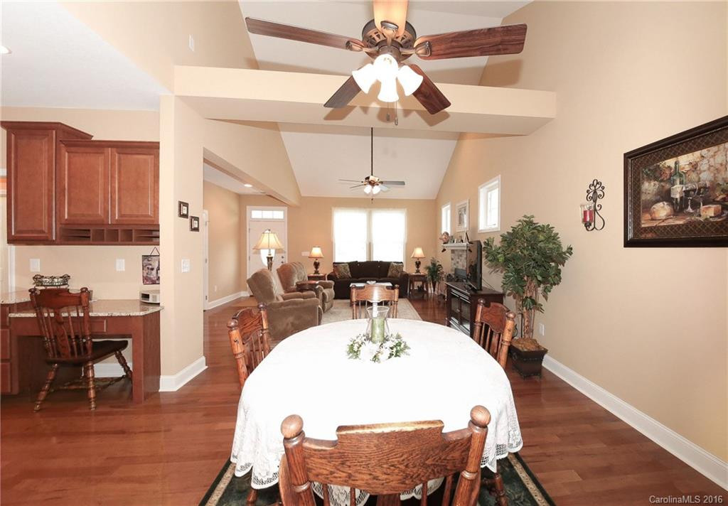 218 Crab Meadow Drive #13 - Photo 14