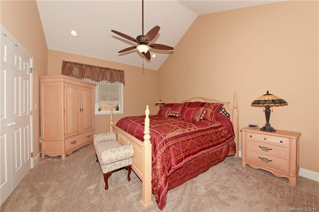 218 Crab Meadow Drive #13 - Photo 16