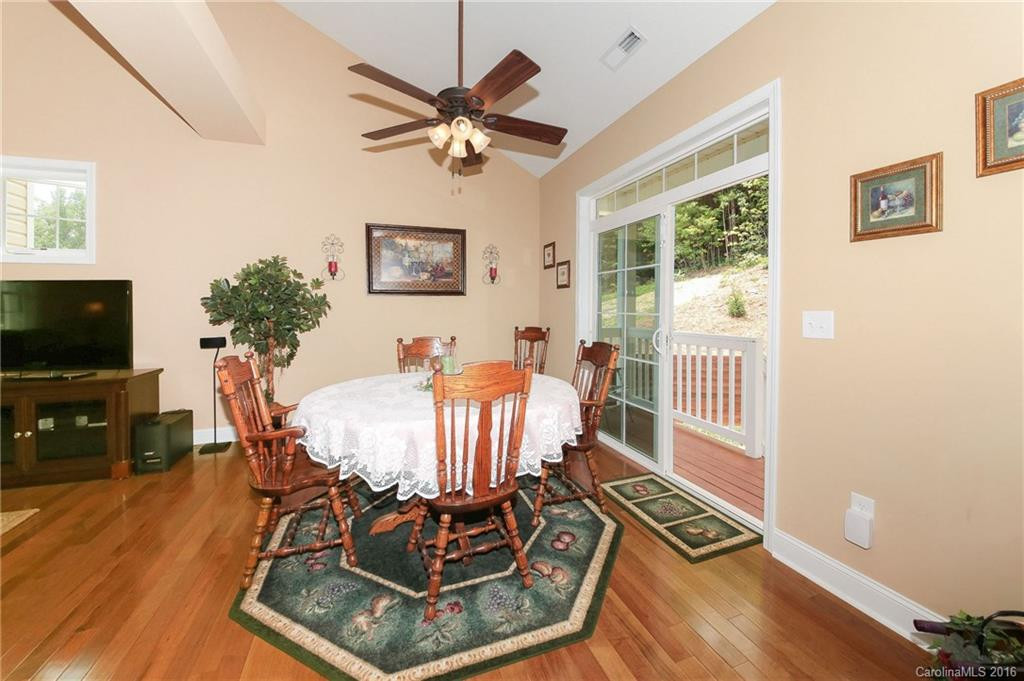 218 Crab Meadow Drive #13 - Photo 8