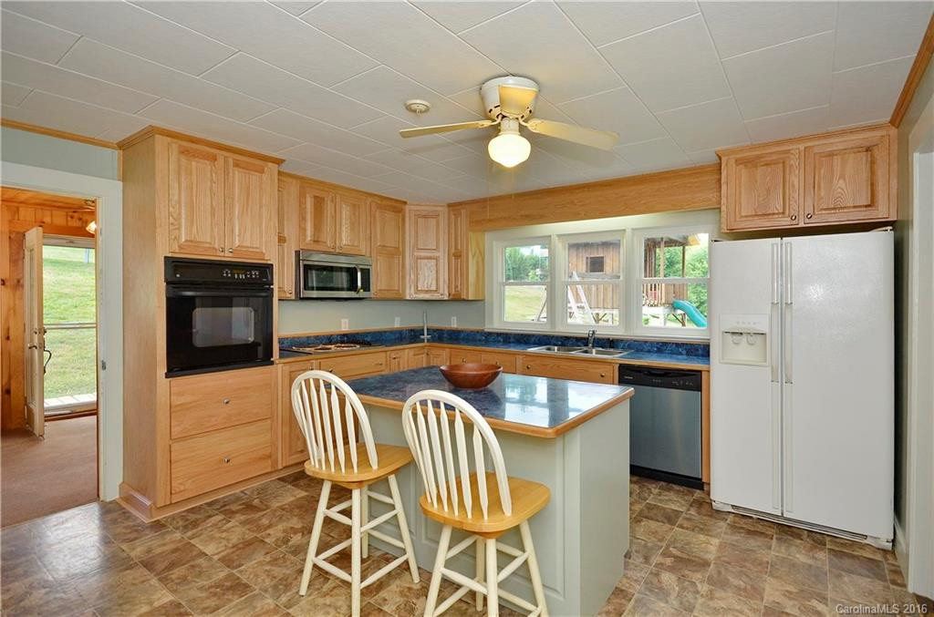 22 Curtis Drive - Photo 4