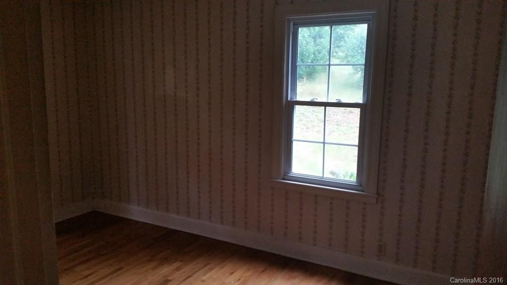 321 Richmond Avenue - Photo 2