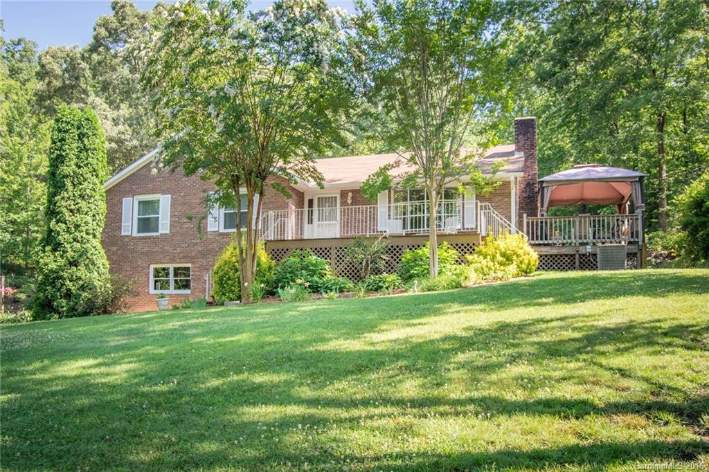 86 Deep Woods Road