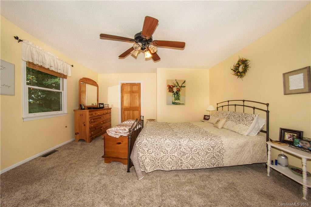 376 Lenwood Drive - Photo 11