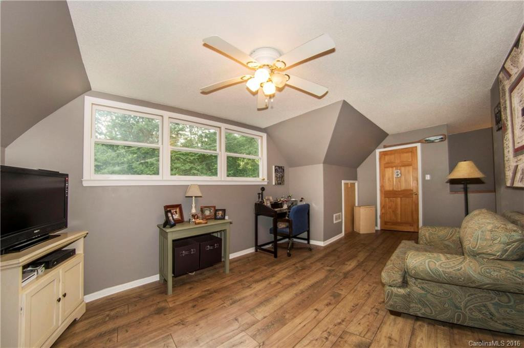 376 Lenwood Drive - Photo 13