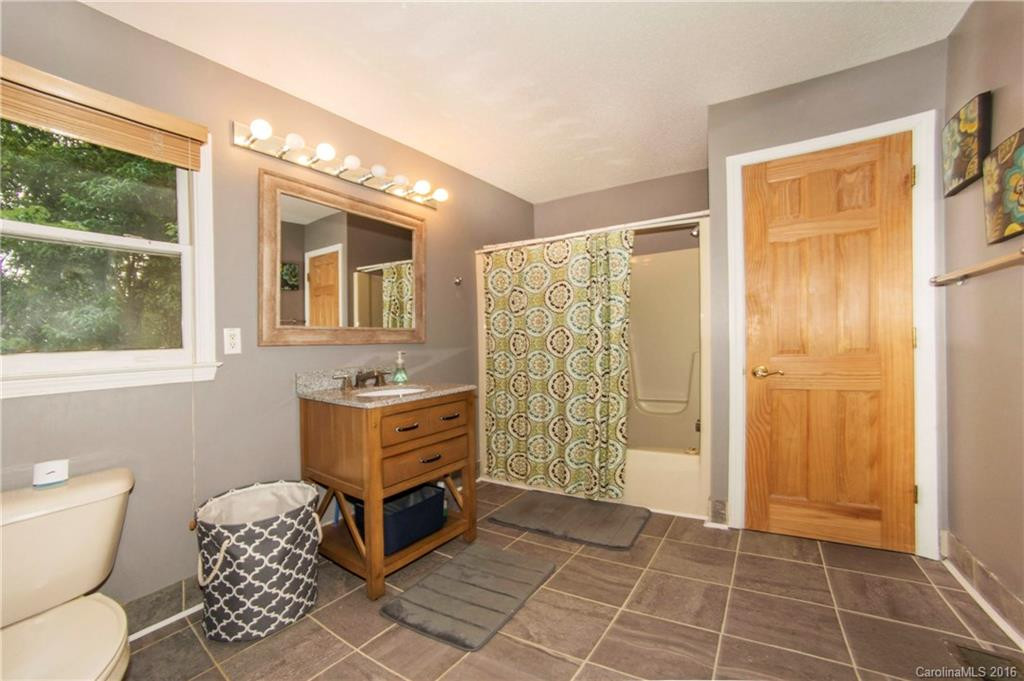 376 Lenwood Drive - Photo 16