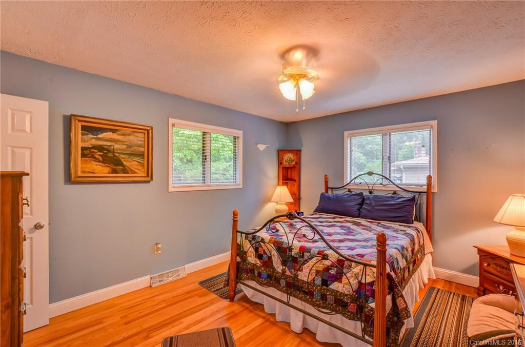 19 Vista Drive - Photo 16