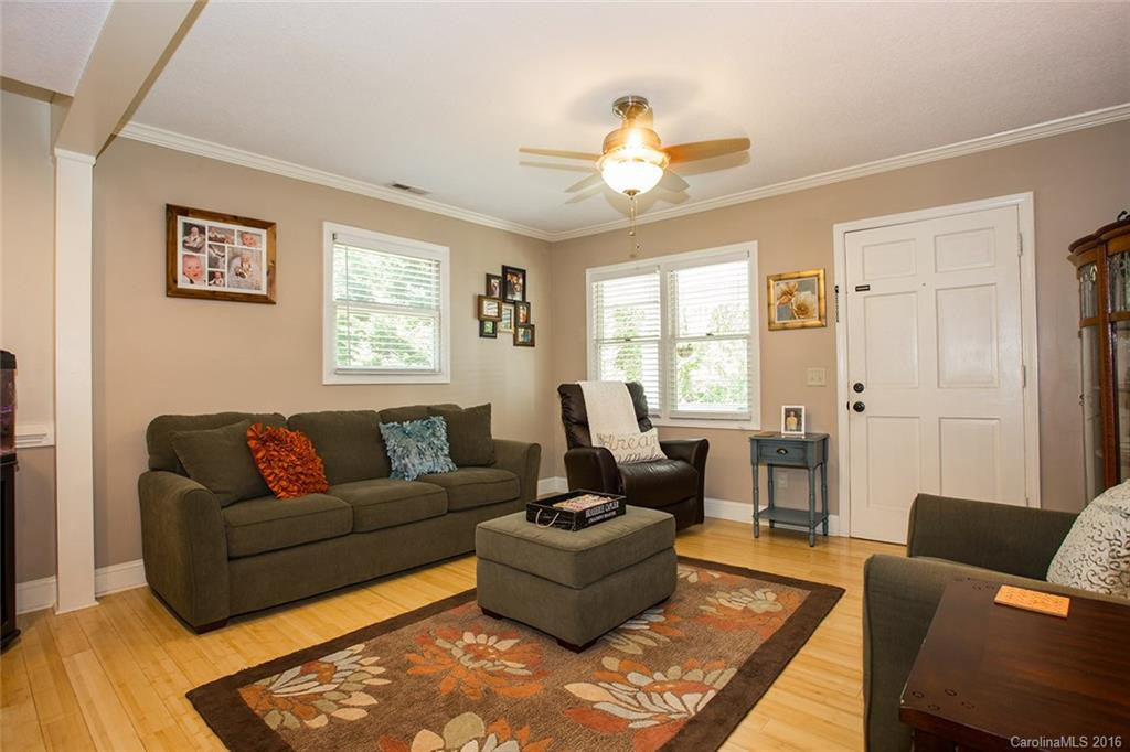 19 Eastview Circle - Photo 5