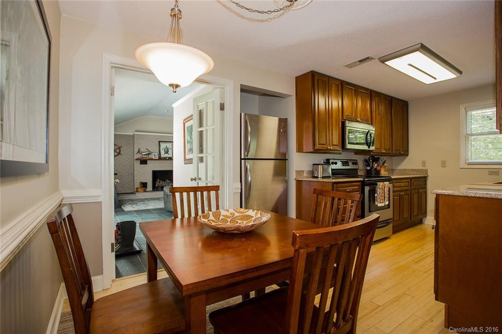 19 Eastview Circle - Photo 8