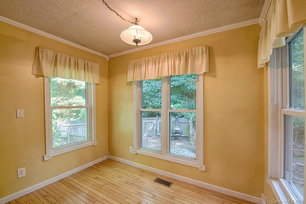 975 Apple Creek Road - Photo 12