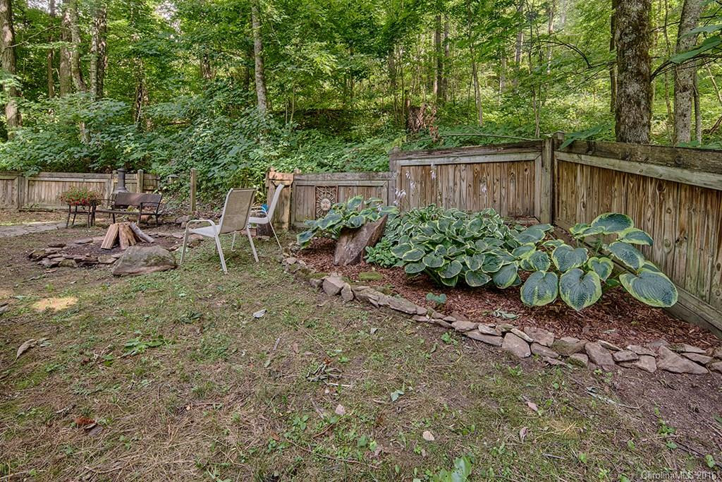 975 Apple Creek Road - Photo 6