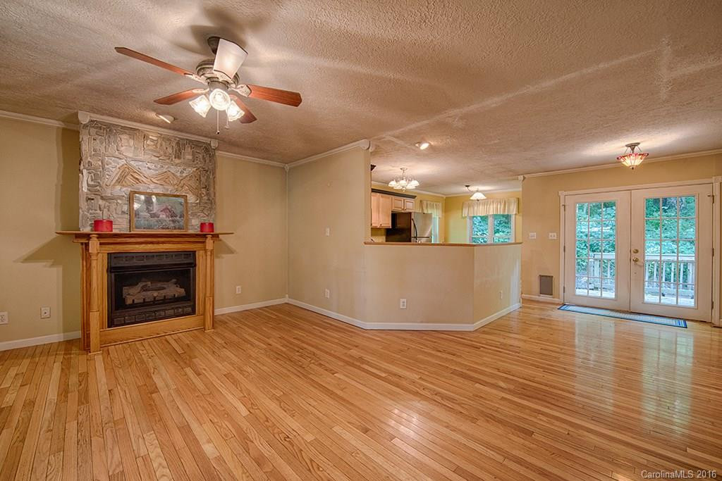 975 Apple Creek Road - Photo 7