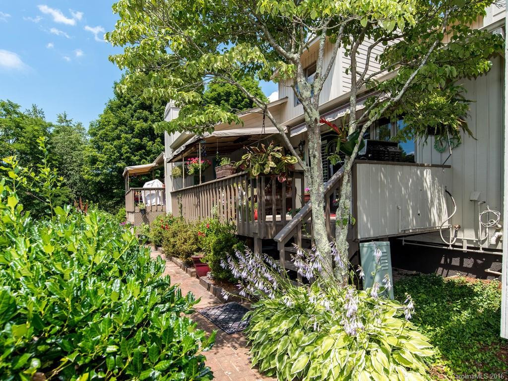 111 Deerlake Drive #111 - Photo 11