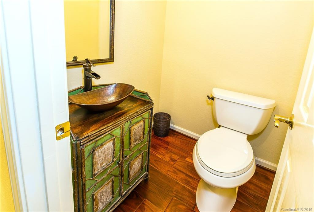 136 Galuyasdi Court - Photo 14