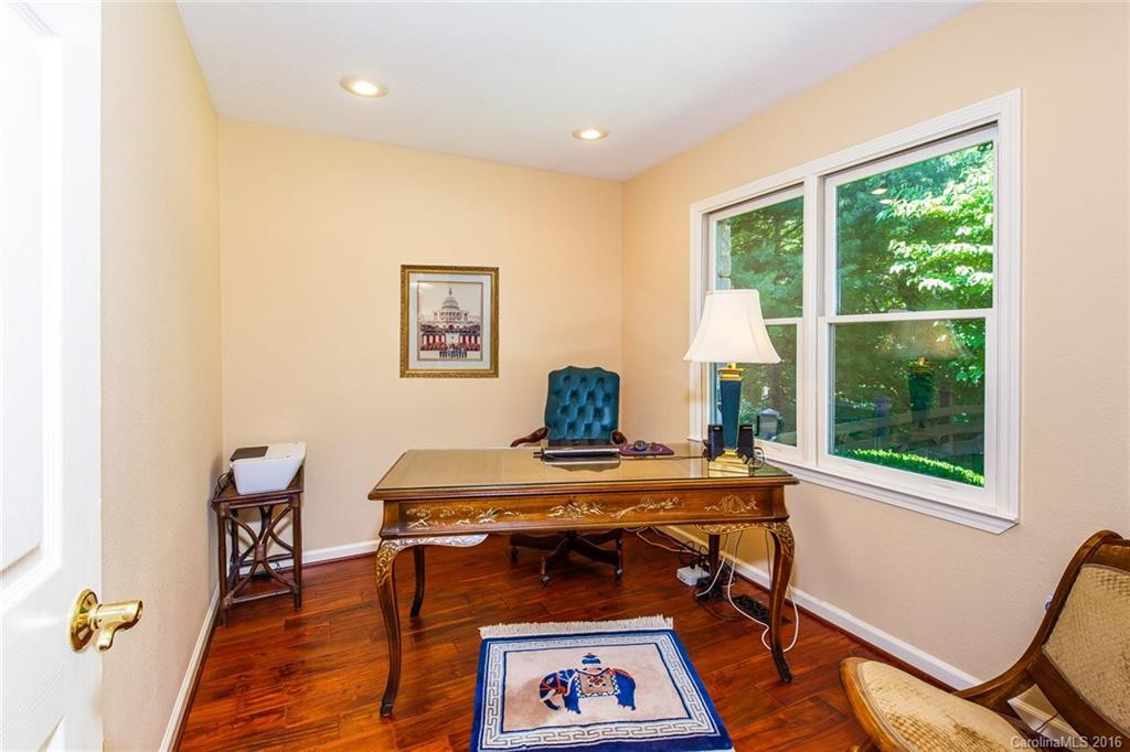 136 Galuyasdi Court - Photo 5