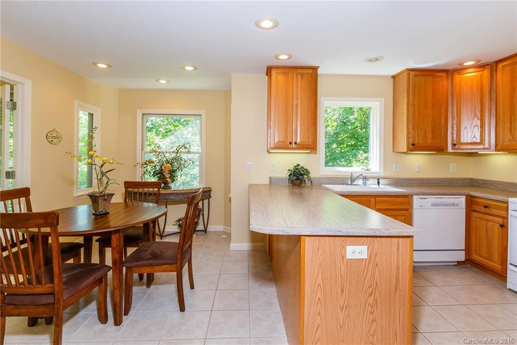 136 Galuyasdi Court - Photo 6