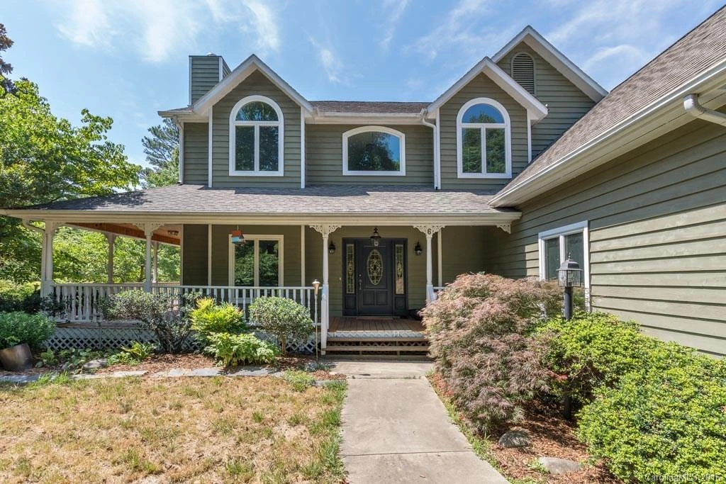 6 Shadowbrook Drive