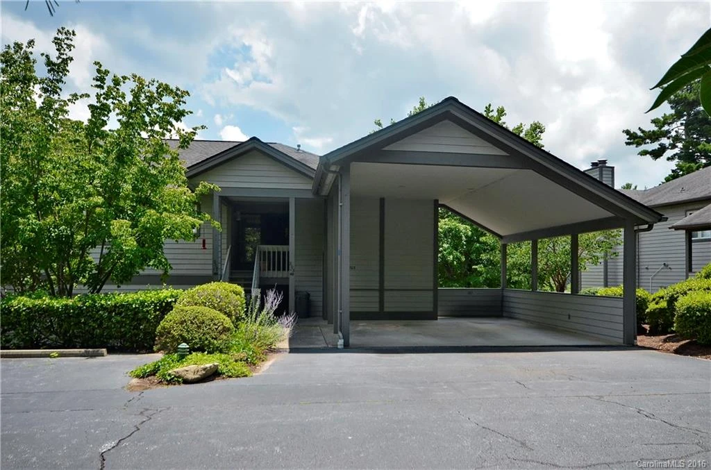 207 Golfside Drive #207