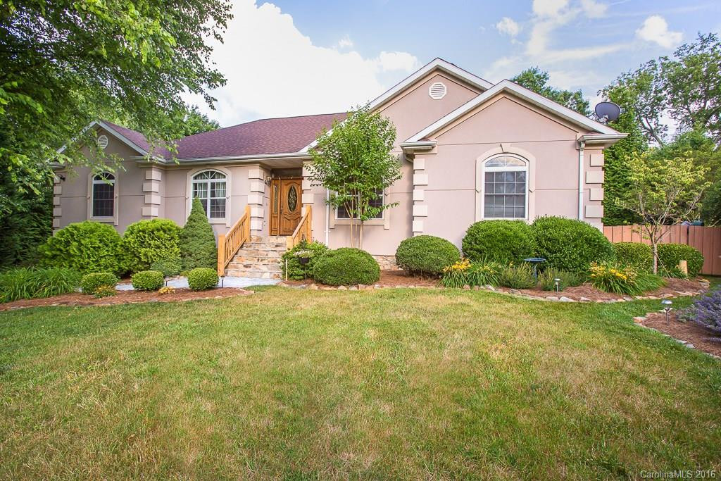 15 Holly Hill Court