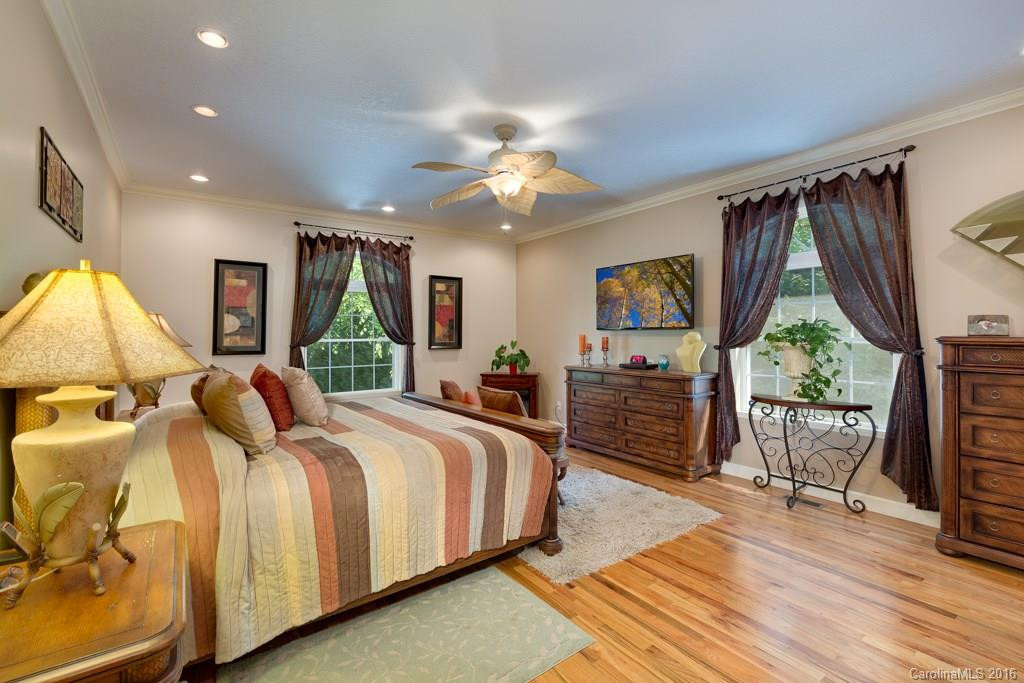 15 Holly Hill Court - Photo 8