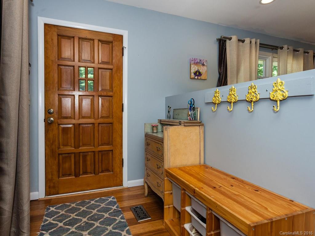 149 Castlerock Drive - Photo 3