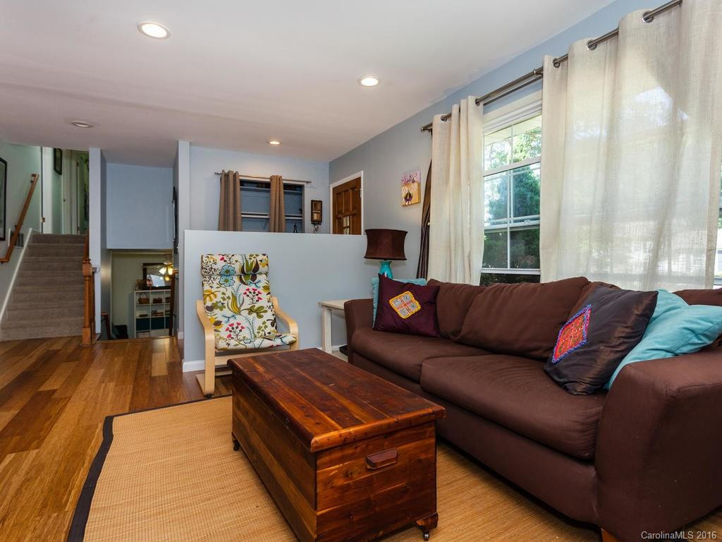 149 Castlerock Drive - Photo 4