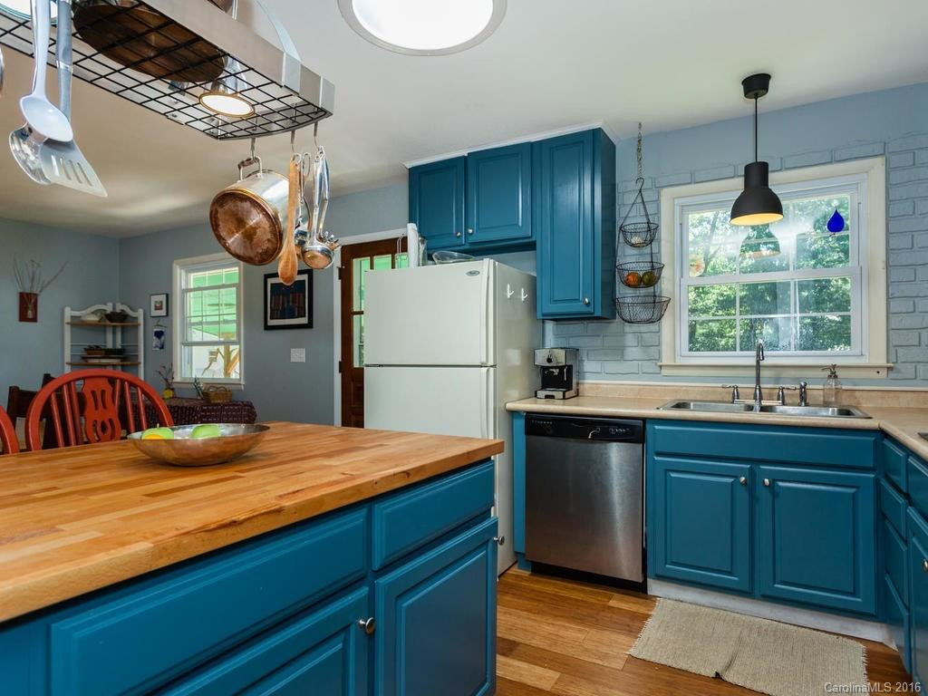 149 Castlerock Drive - Photo 10