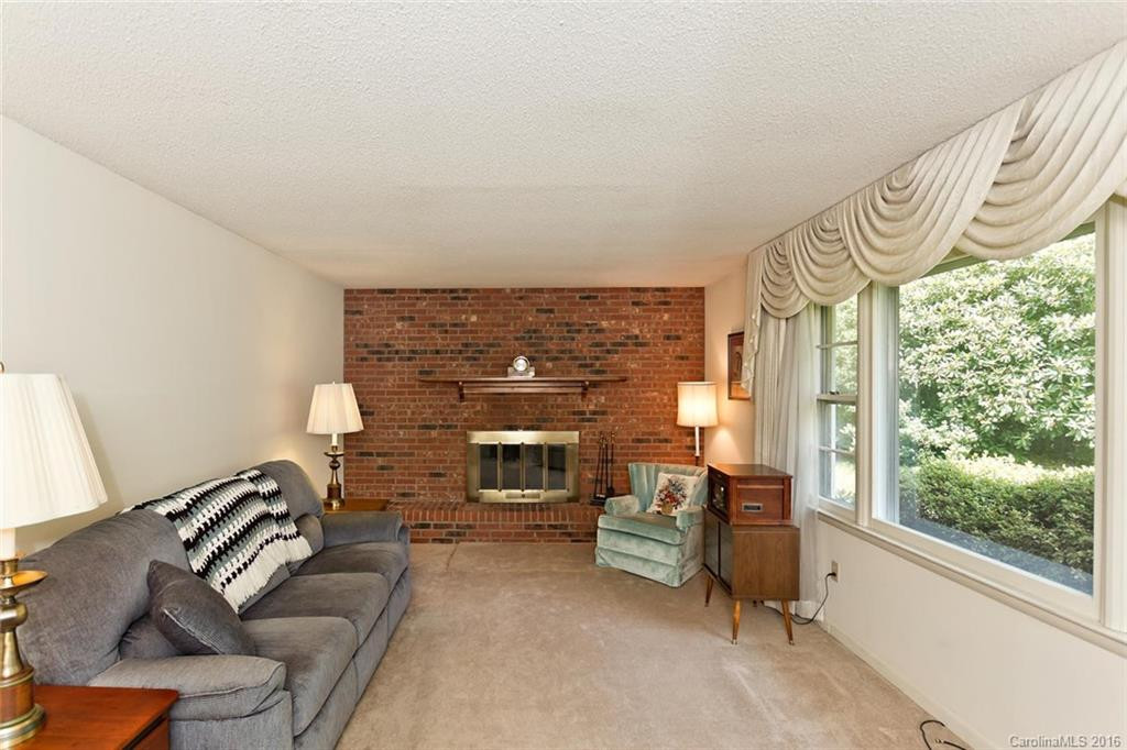 16 Holly Hill Drive #22 - Photo 3