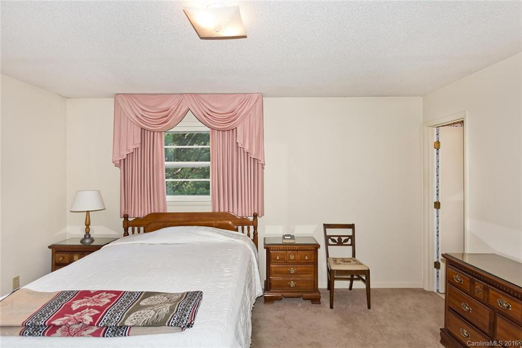 16 Holly Hill Drive #22 - Photo 8