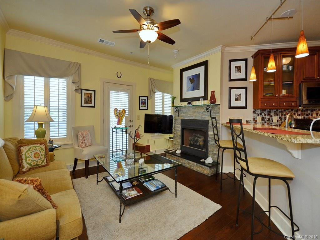 9 Kenilworth Knoll #225 - Photo 2