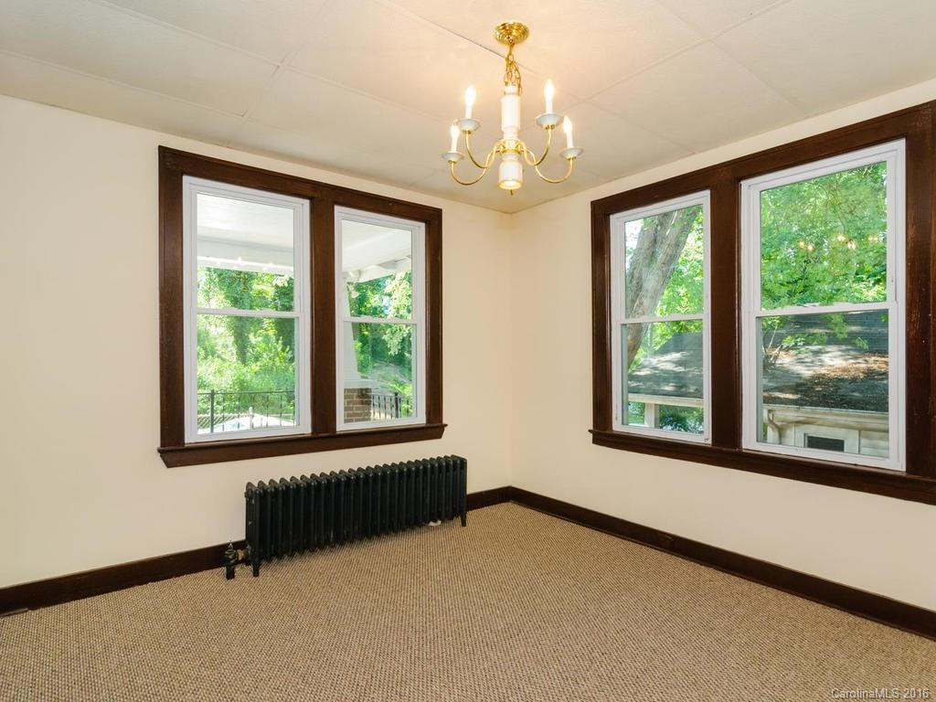 216 Hanover Street - Photo 12