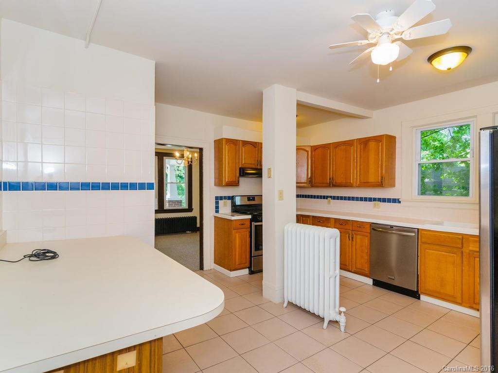 216 Hanover Street - Photo 14