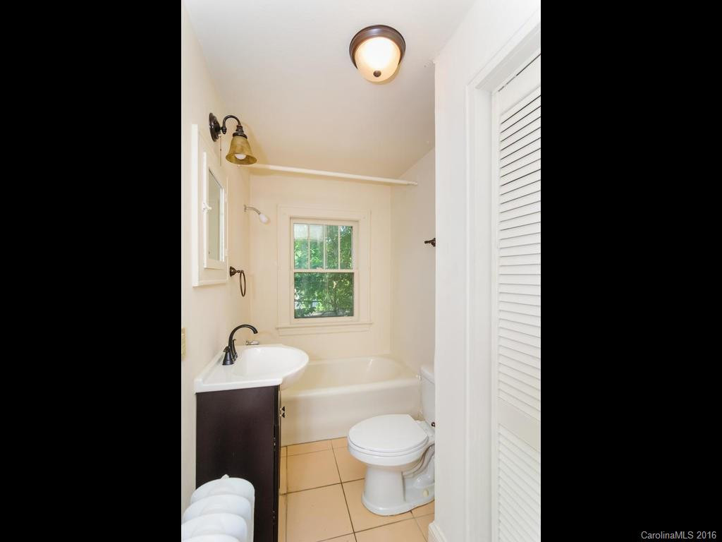 216 Hanover Street - Photo 20