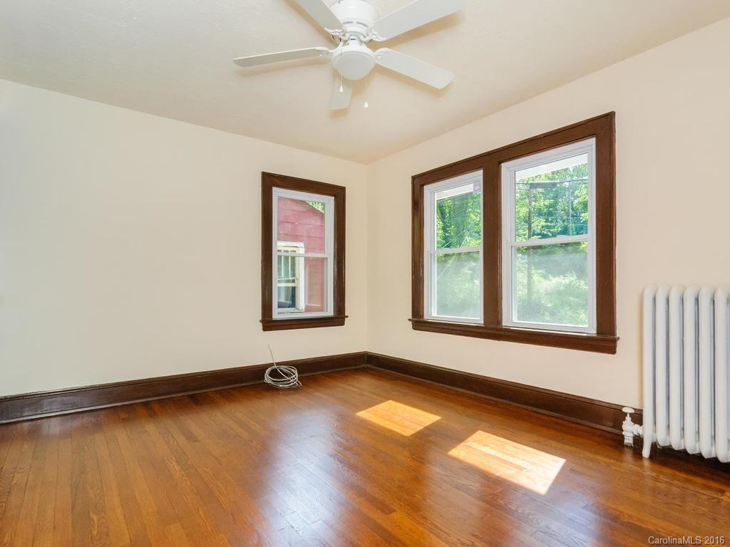 216 Hanover Street - Photo 21