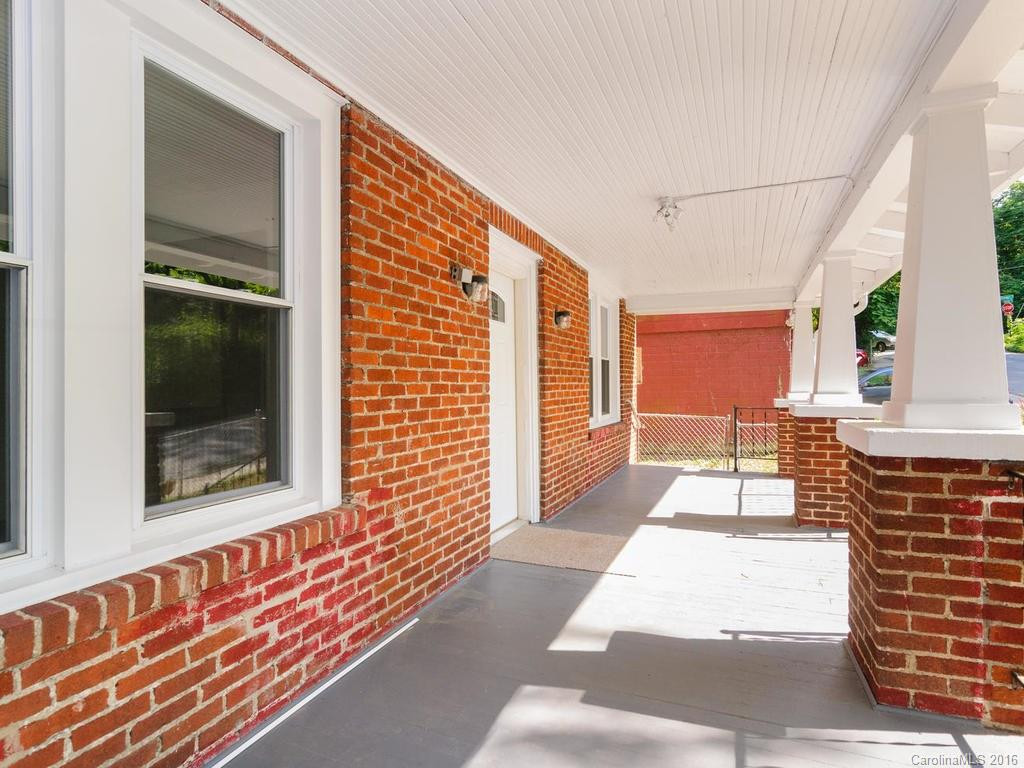 216 Hanover Street - Photo 5