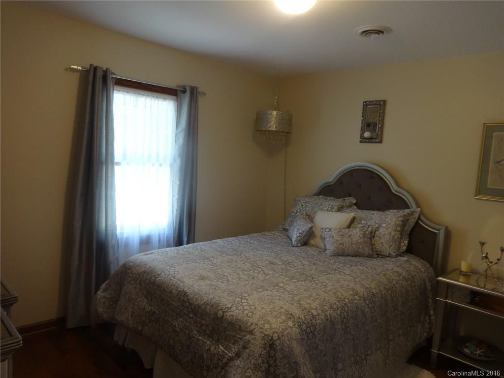 158 Dover Lane - Photo 8
