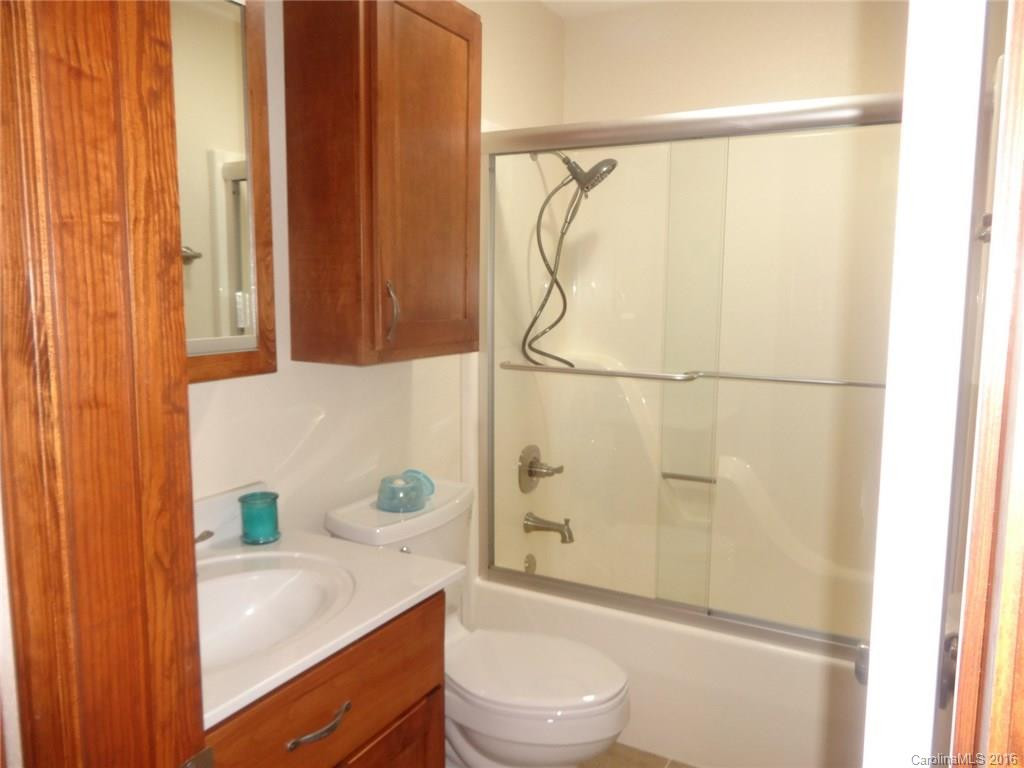 158 Dover Lane - Photo 10