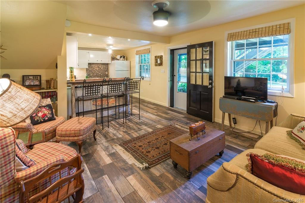103 Mecklenburg Circle - Photo 14
