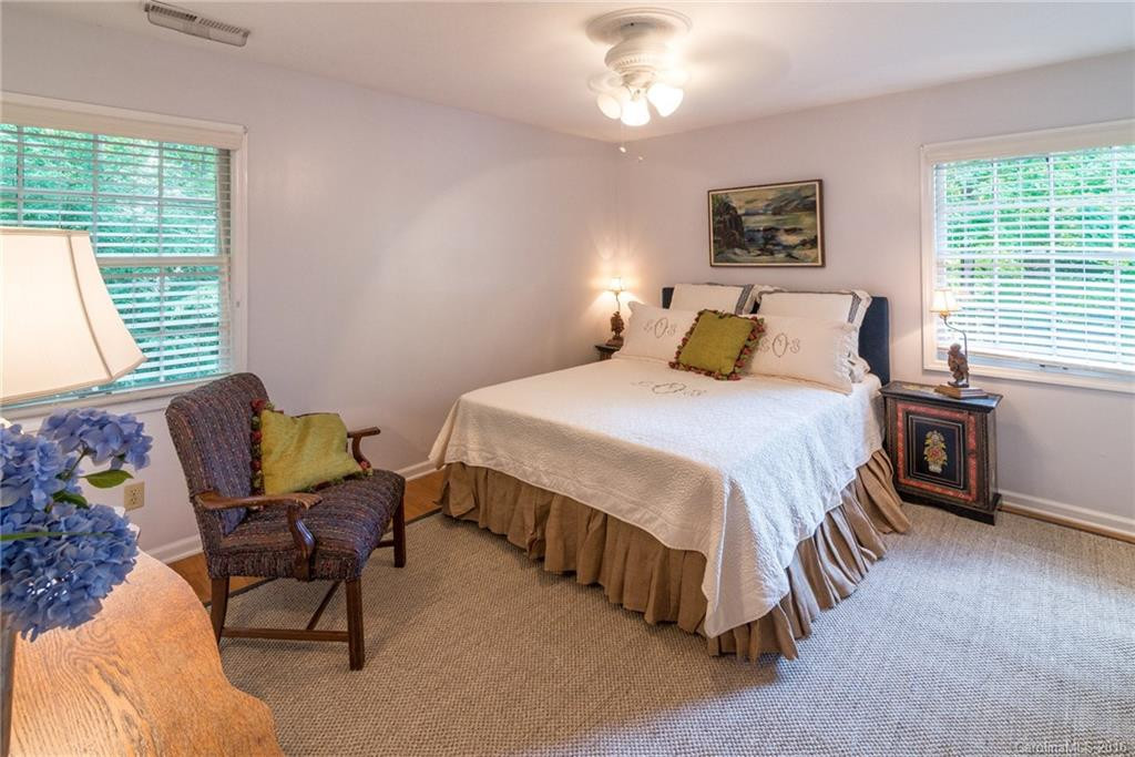 103 Mecklenburg Circle - Photo 8