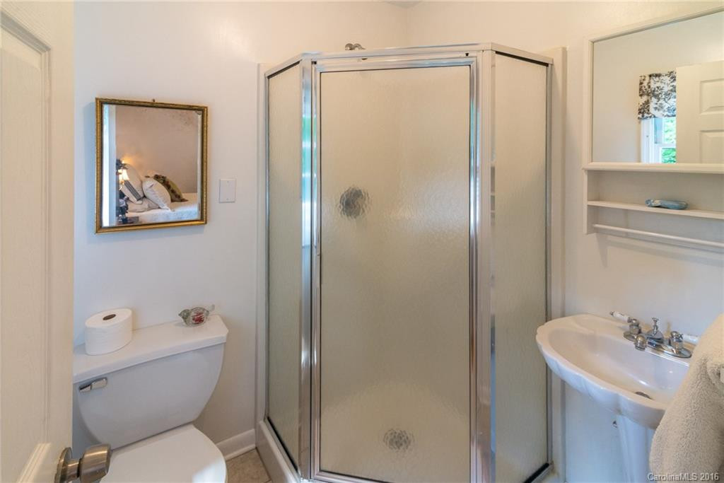 103 Mecklenburg Circle - Photo 9