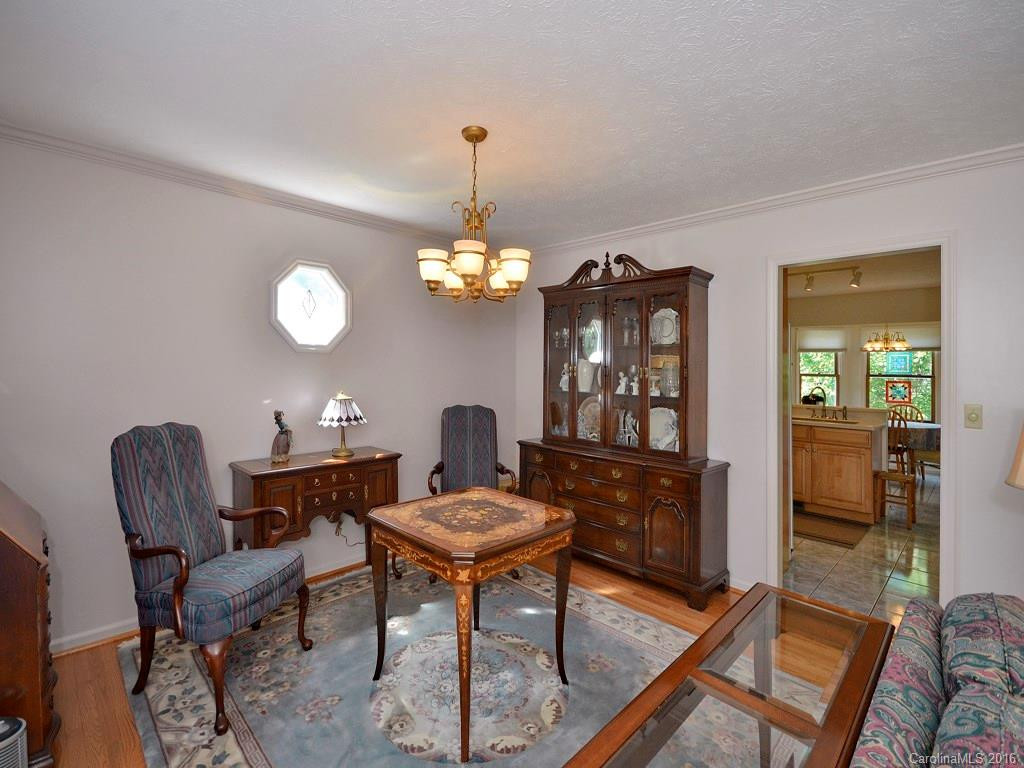 188 Mountain Valley Drive - Photo 4