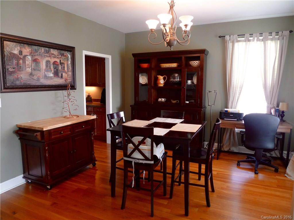 105 Henrys Glen Drive - Photo 2