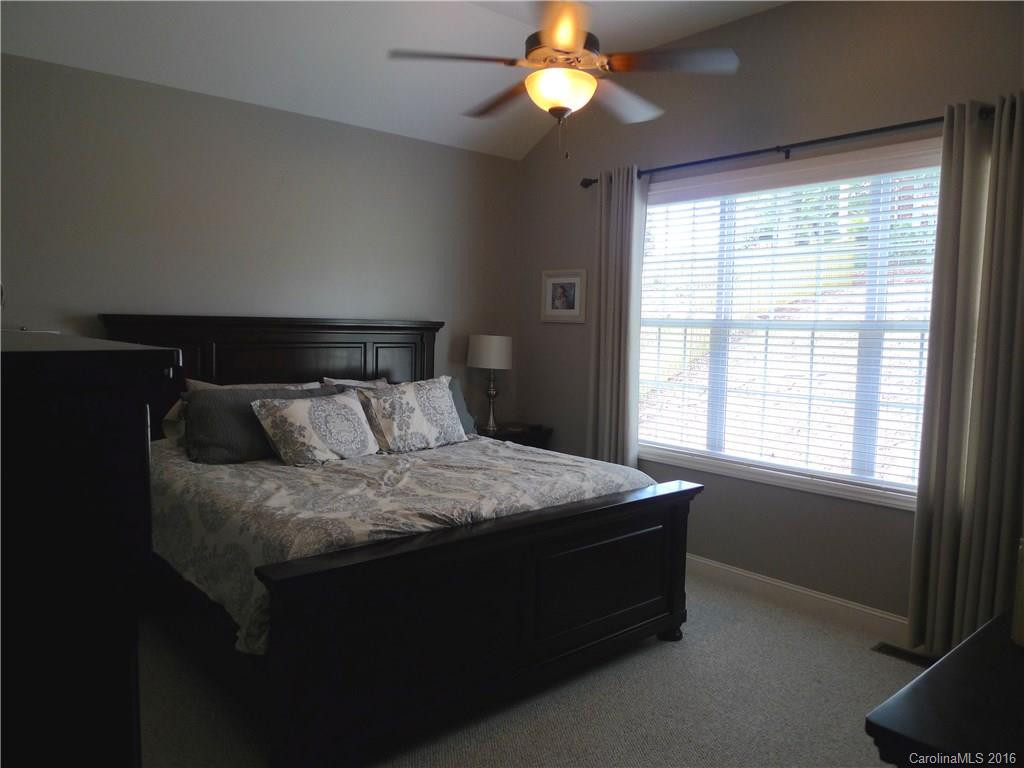 105 Henrys Glen Drive - Photo 8