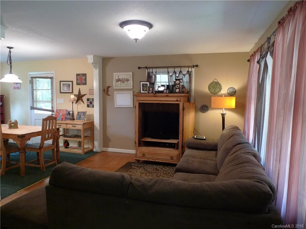 101 Kimberly Drive - Photo 2