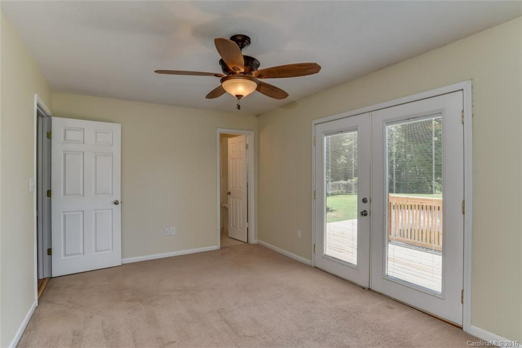 200 Weatherstone Drive - Photo 11