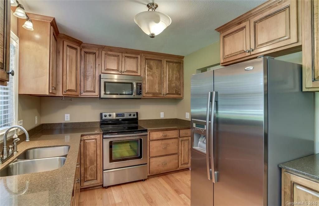 200 Weatherstone Drive - Photo 7