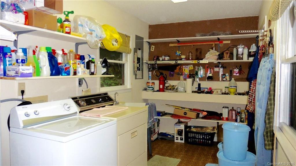 312 Azalea Drive - Photo 15